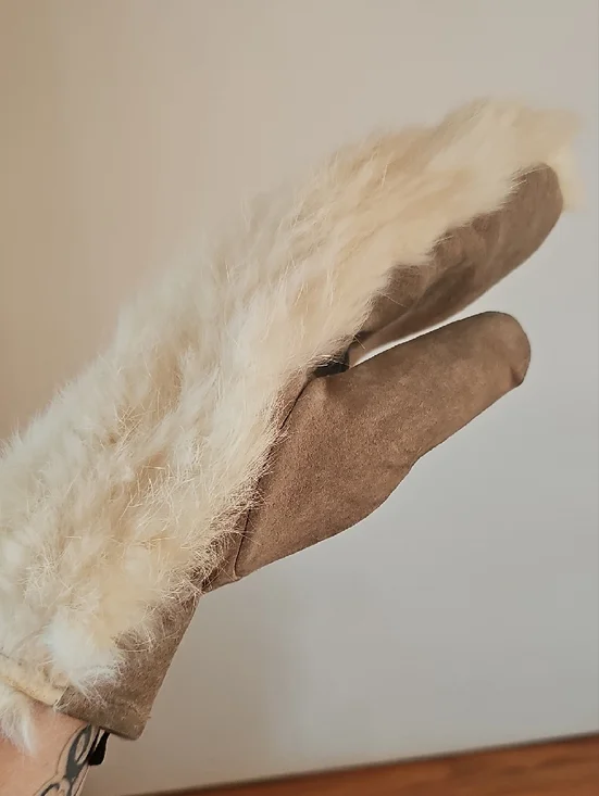 Vintage Rabbit Fur Mittens - Picture 6 of 10